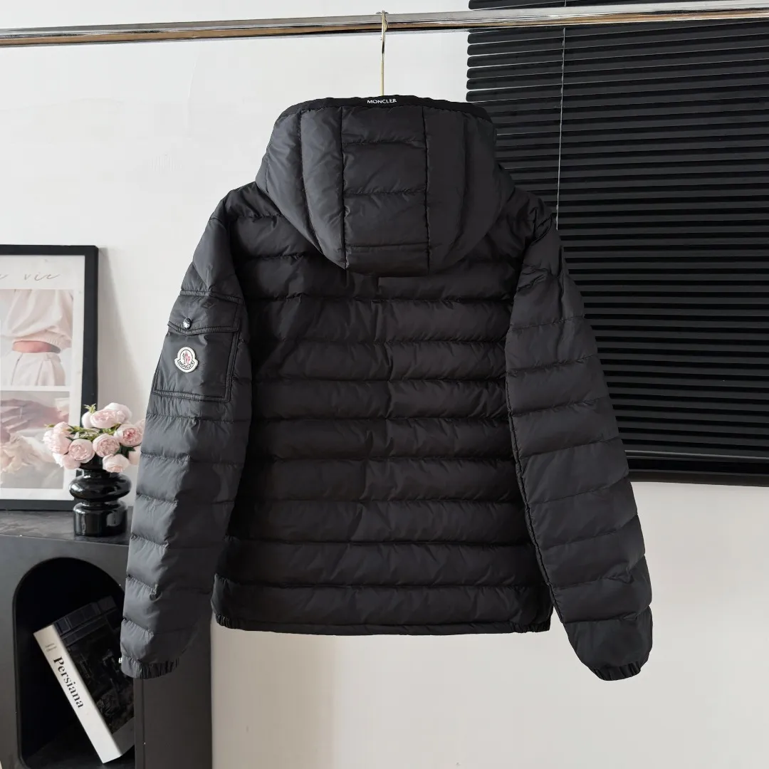 Galion Lightweight 𝐌𝐎𝐍𝐂𝐋𝐄𝐑 ｜ Galion Series ：Black Green Gray Galion Classic ， 。 micro chic ， 。 Maya 。 Size：1 2 3 4 5